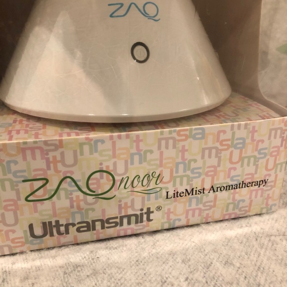 NWT - LiteMist Aromatherapy Diffuser - Picture 2 of 10